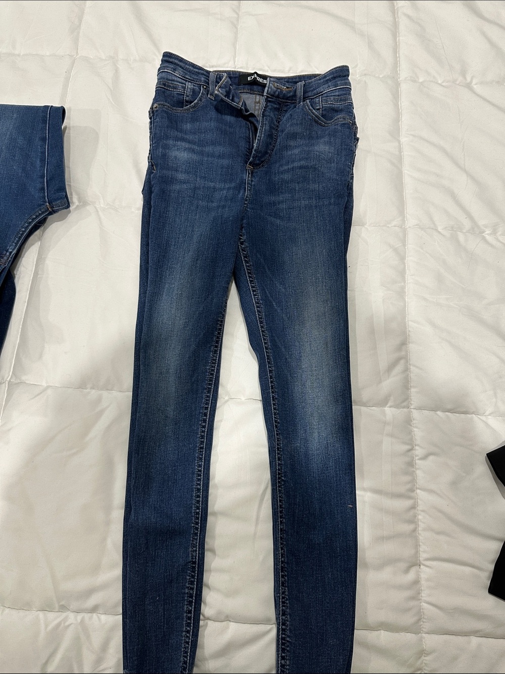 Express Women's Skinny Jeans in Dark Blue Wash